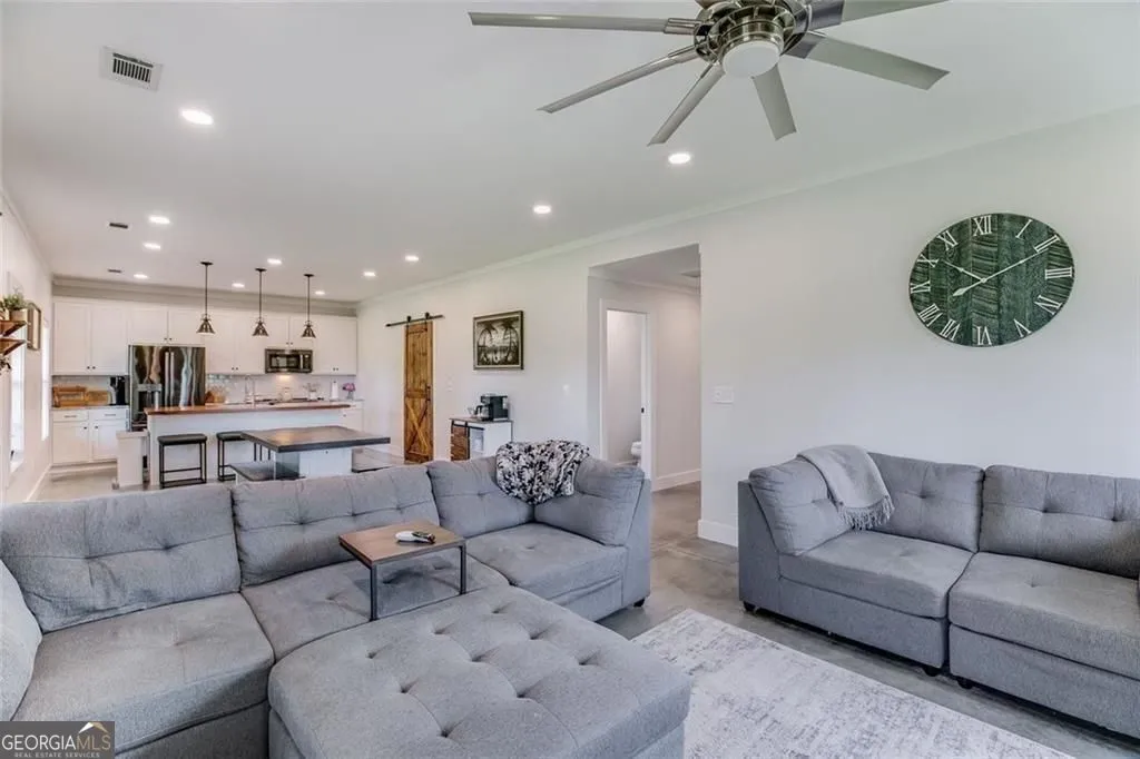 265 Mashburn Rd — photo 3 of 48