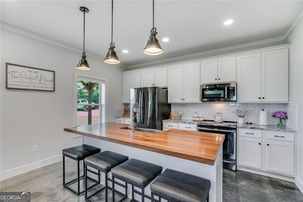265 Mashburn Rd — photo 6 of 48