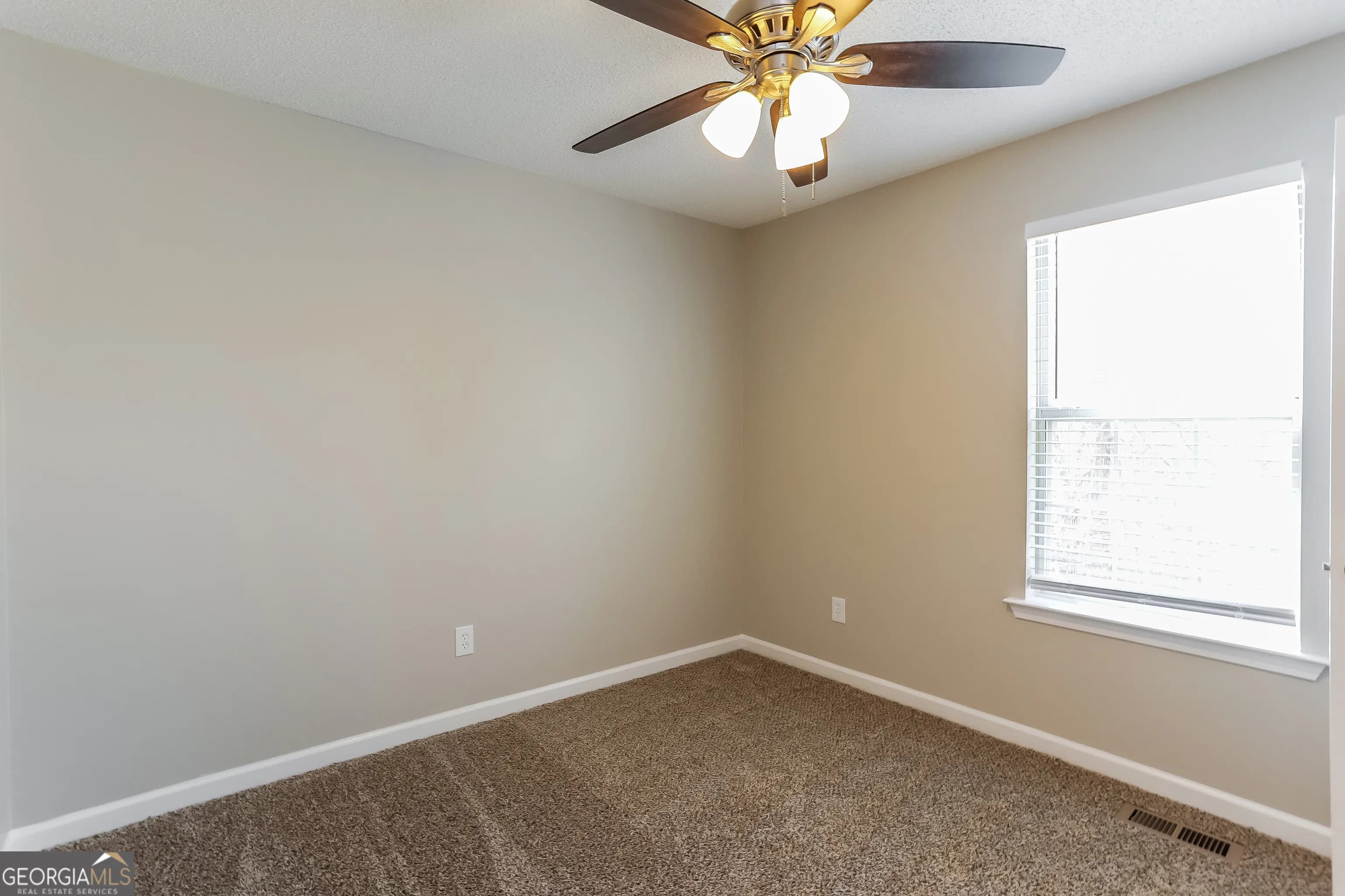 213 Lost Lake Way — photo 3 of 17
