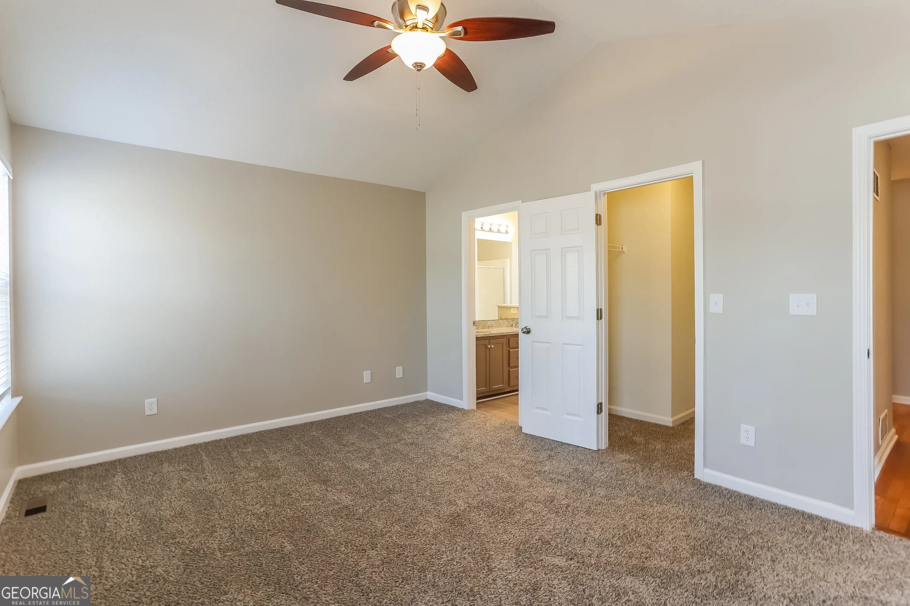 213 Lost Lake Way — photo 7 of 17