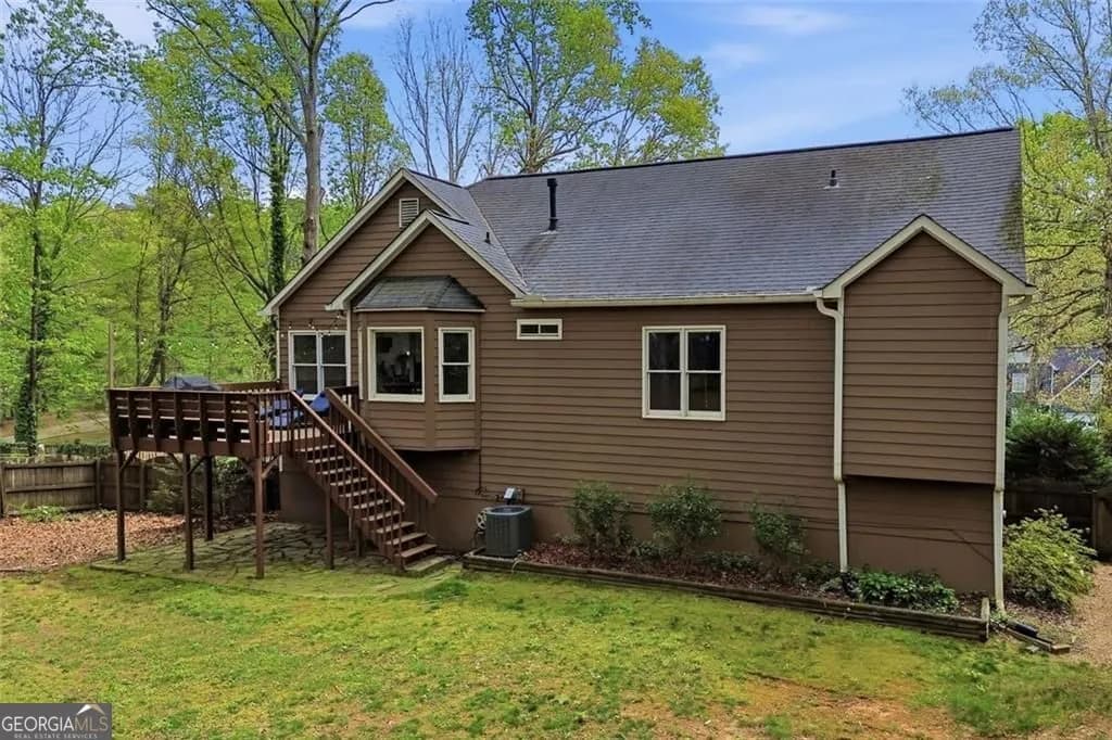 102 Cypress Dr — photo 28 of 40