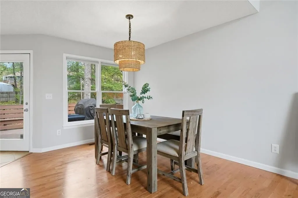 102 Cypress Dr — photo 6 of 40