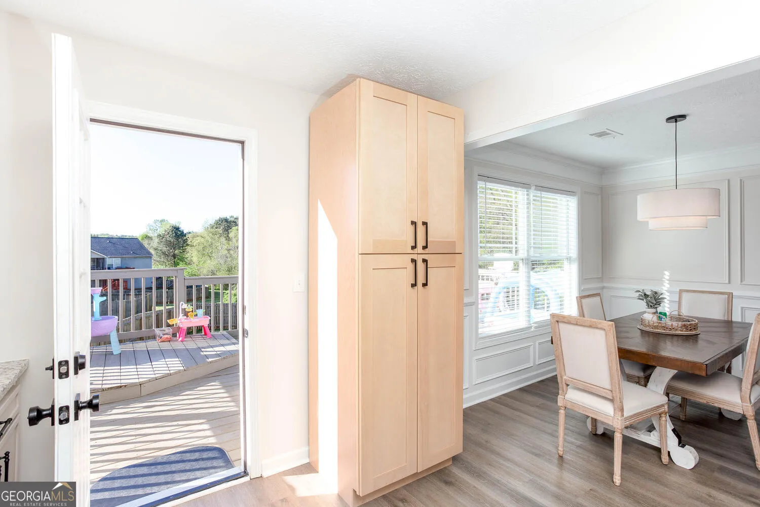 53 Adams Ln — photo 6 of 46