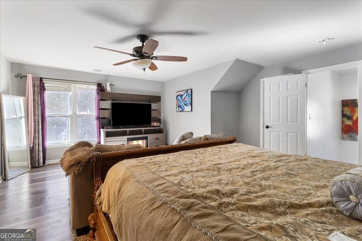 9122 Loxford St — photo 38 of 50
