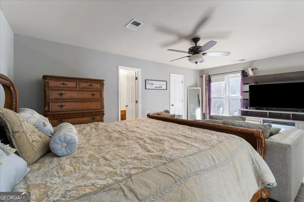 9122 Loxford St — photo 36 of 50