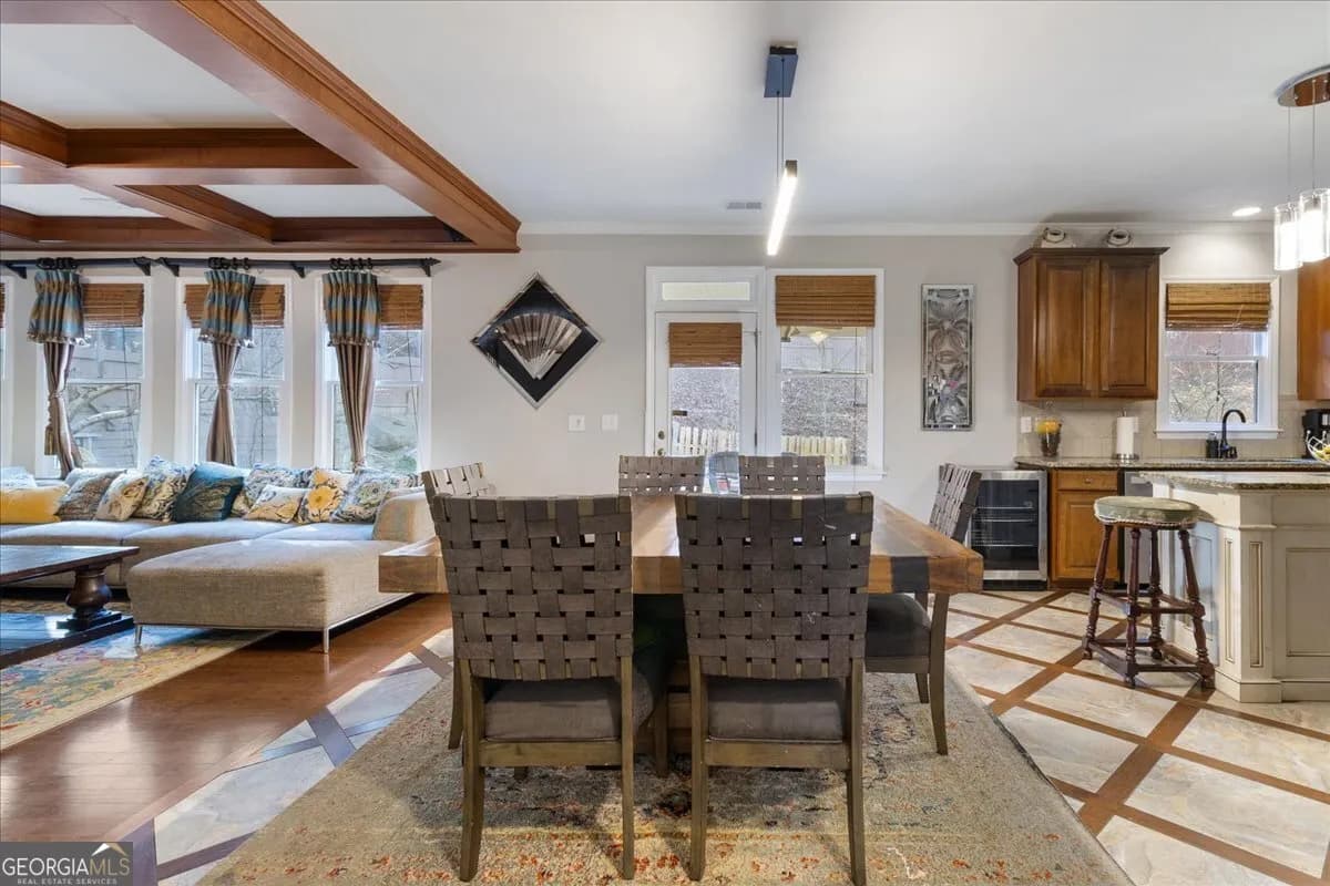 9122 Loxford St — photo 11 of 50