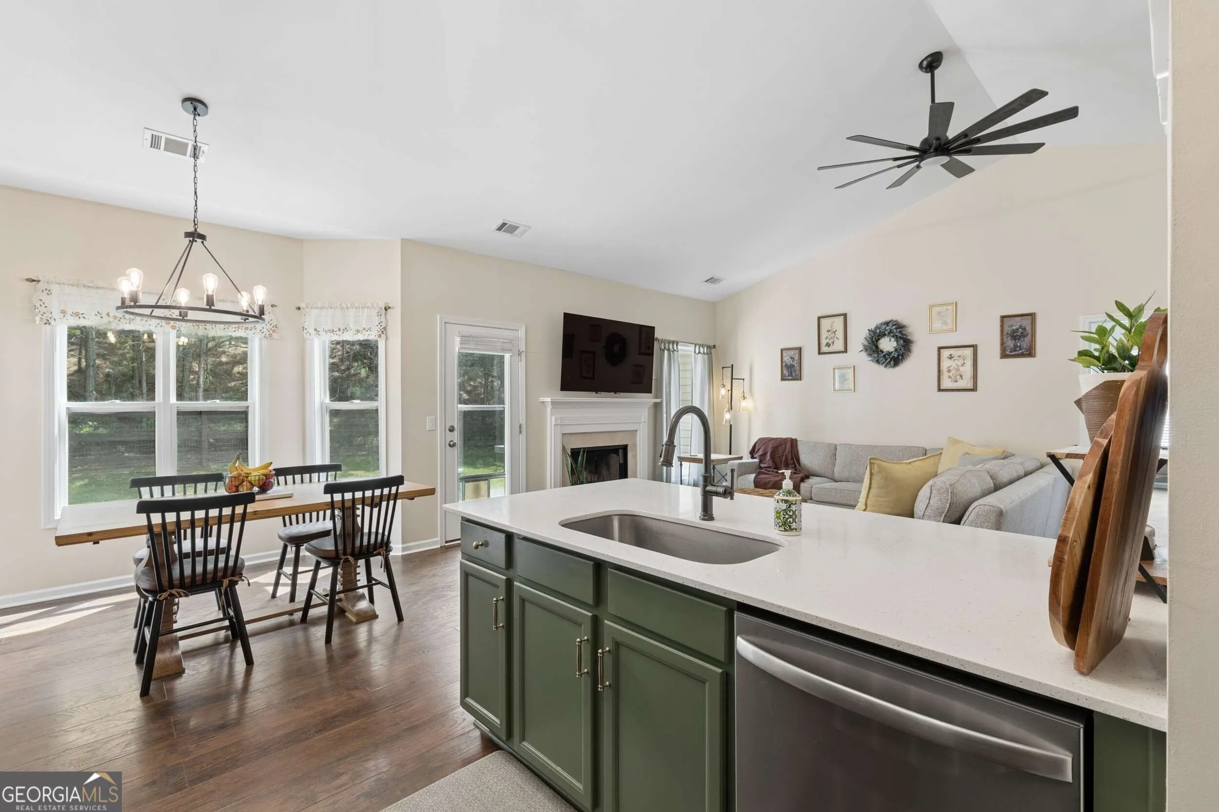 253 Alexandria Way — photo 4 of 36