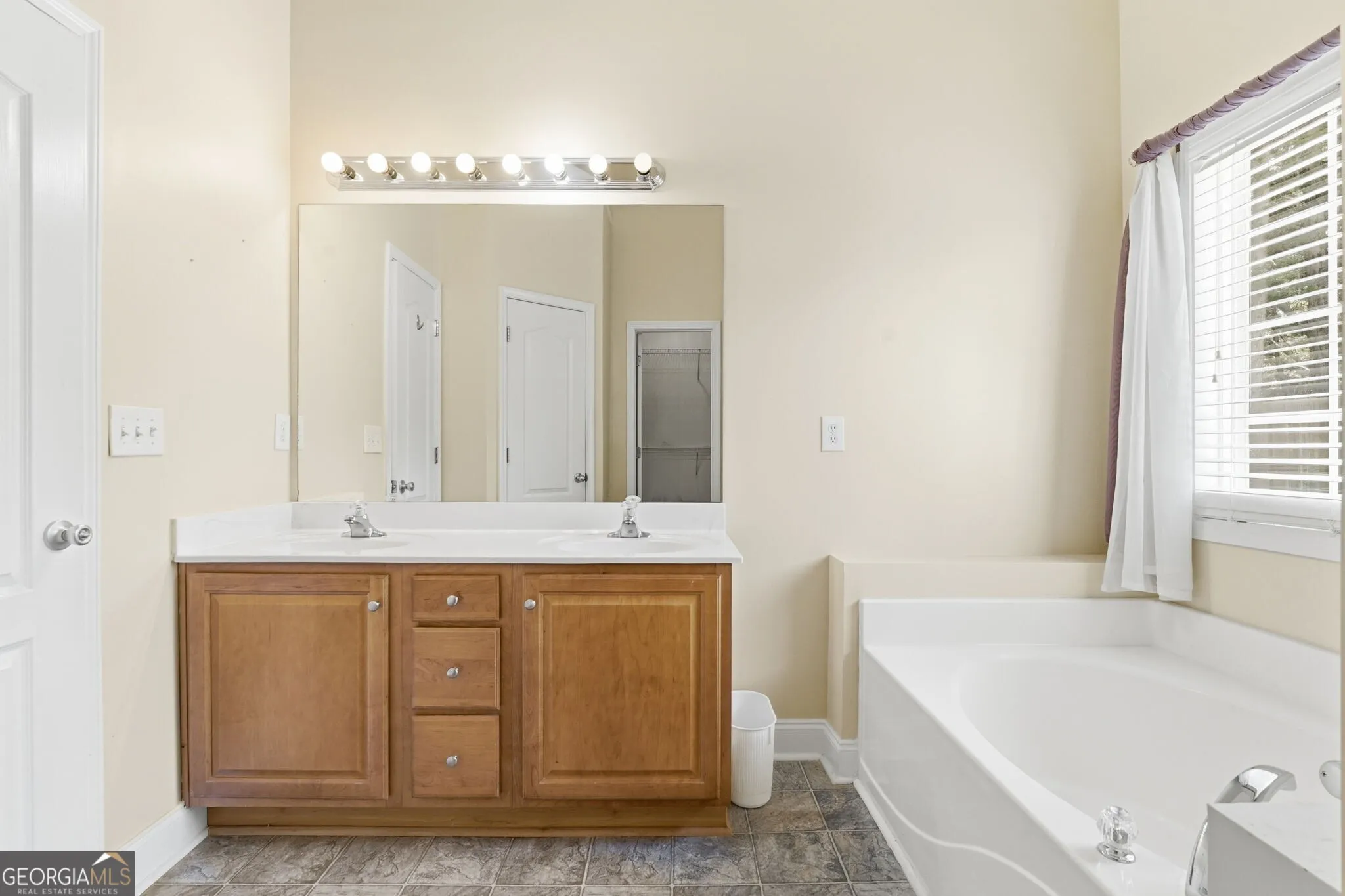 404 Vineyard Dr — photo 30 of 58