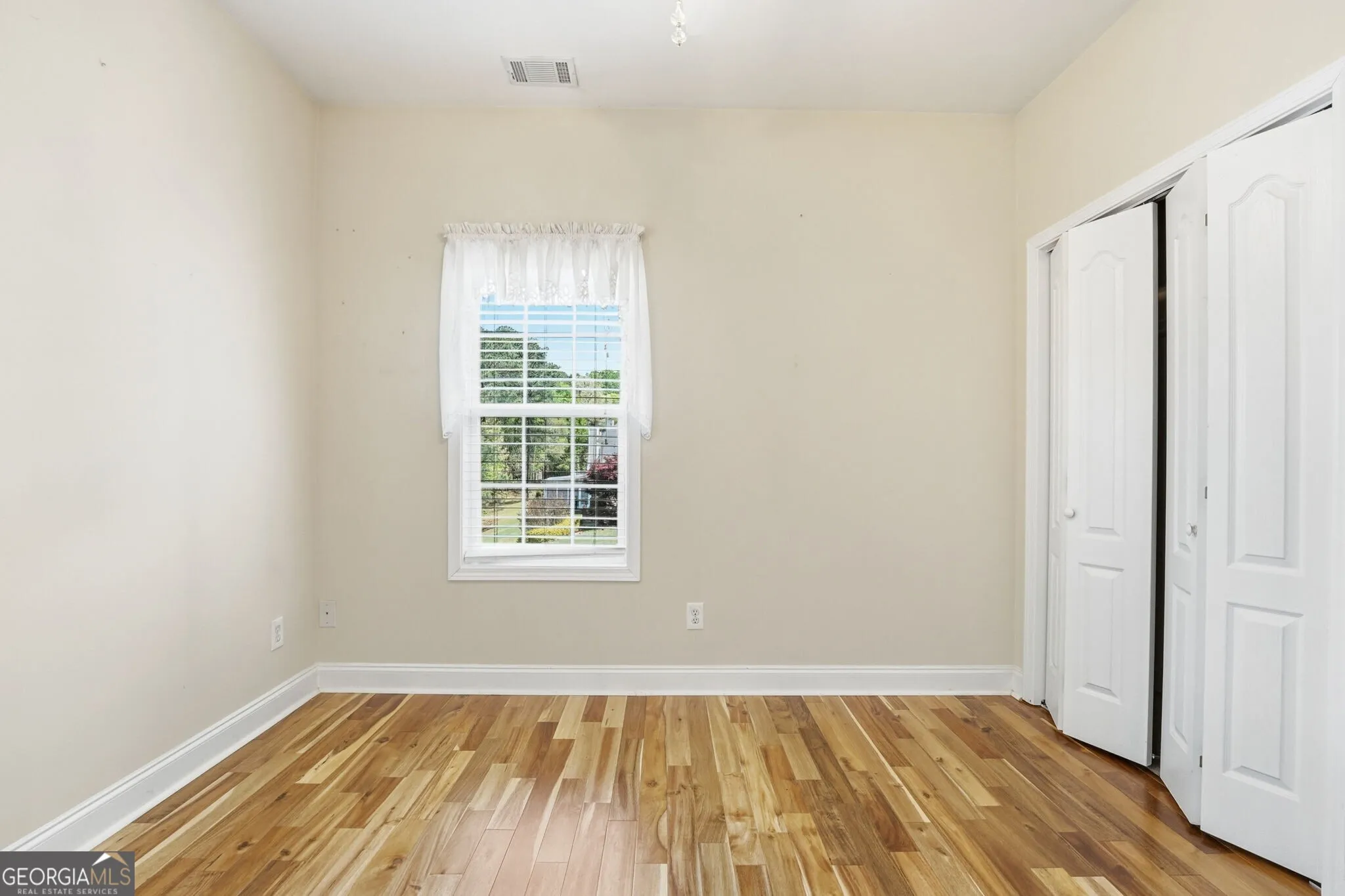 404 Vineyard Dr — photo 7 of 58