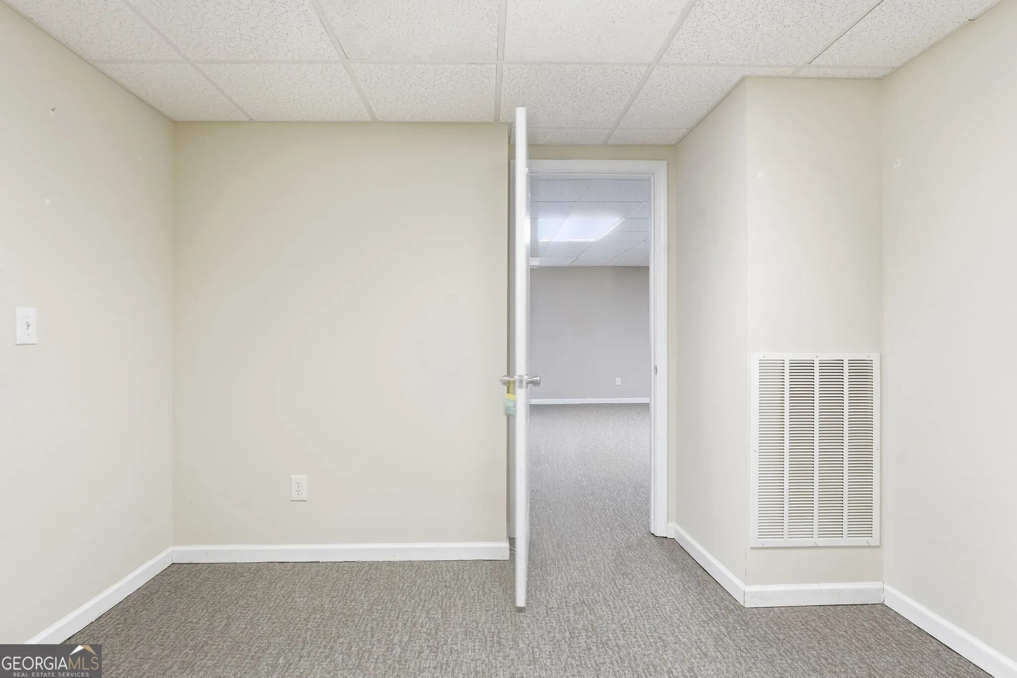 404 Vineyard Dr — photo 40 of 58