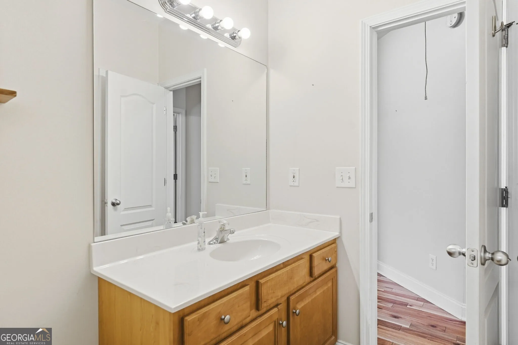 404 Vineyard Dr — photo 10 of 58
