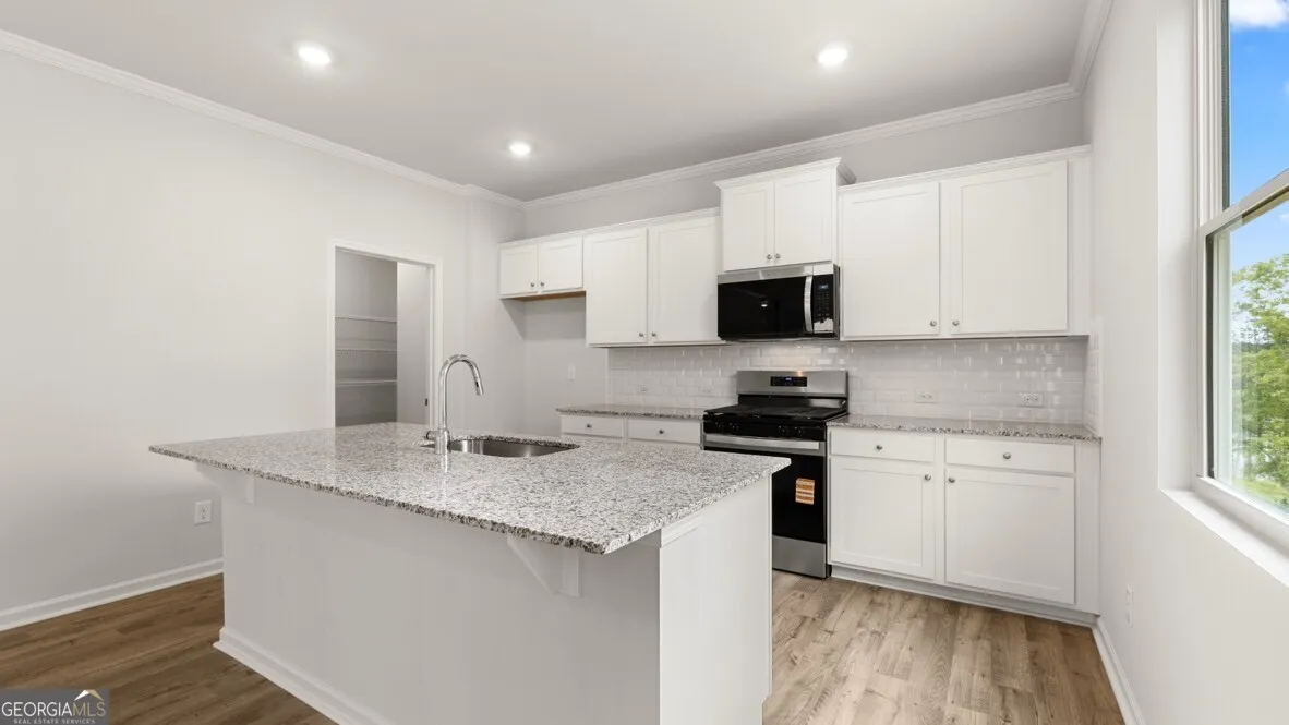 206 Thompson Ridge Ln — photo 33 of 35