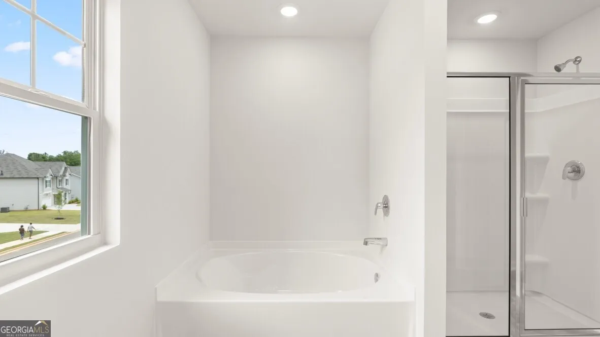 206 Thompson Ridge Ln — photo 14 of 35