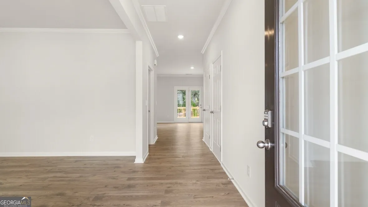 206 Thompson Ridge Ln — photo 13 of 35