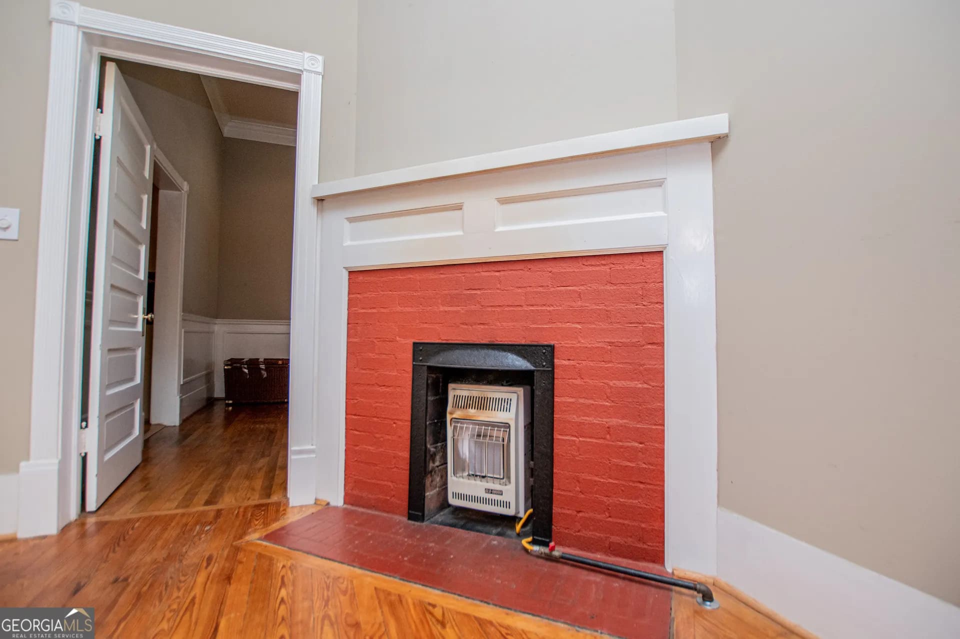 416 W Montgomery St — photo 18 of 63