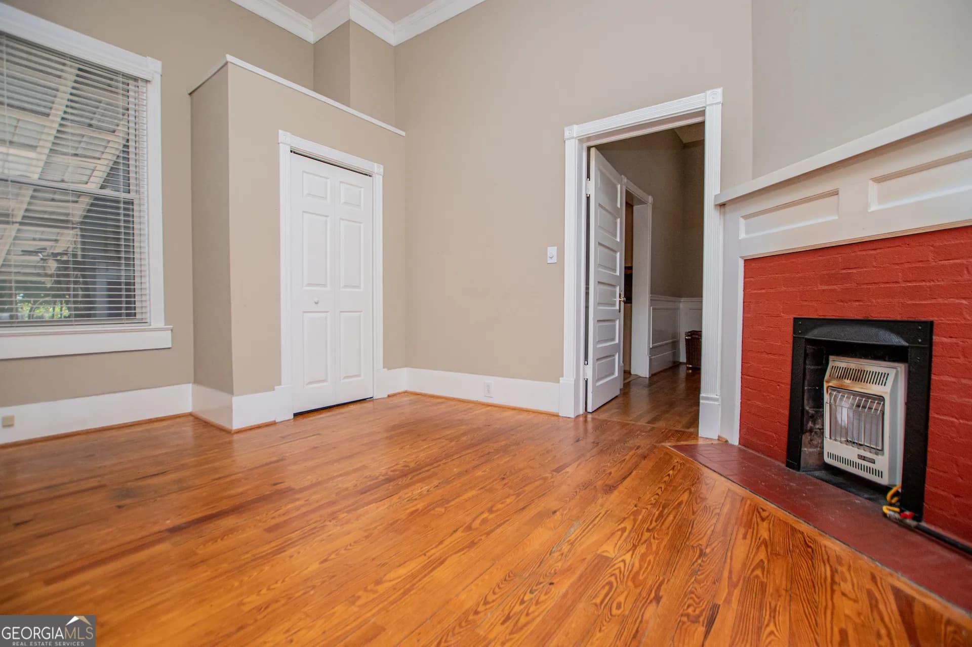 416 W Montgomery St — photo 19 of 63