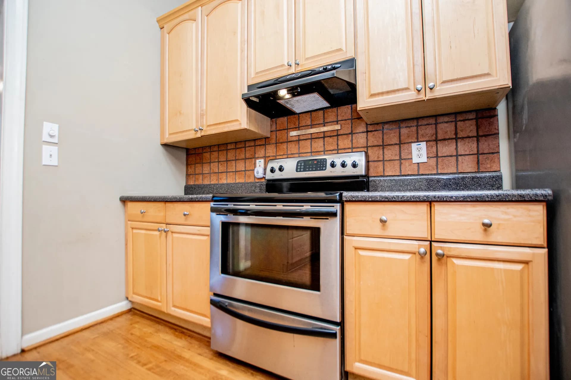 416 W Montgomery St — photo 28 of 63