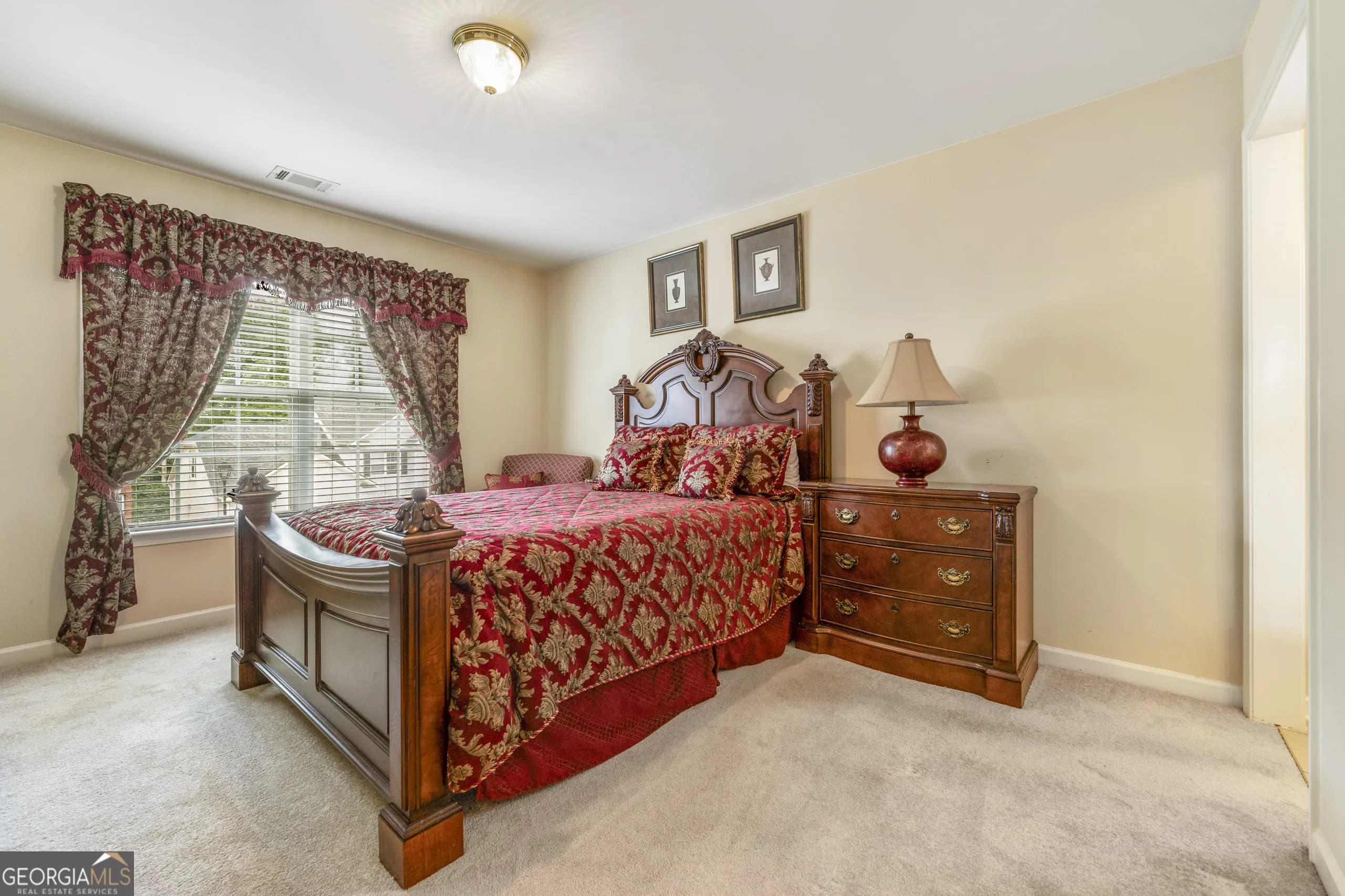 7621 Forest Glen Way — photo 15 of 36