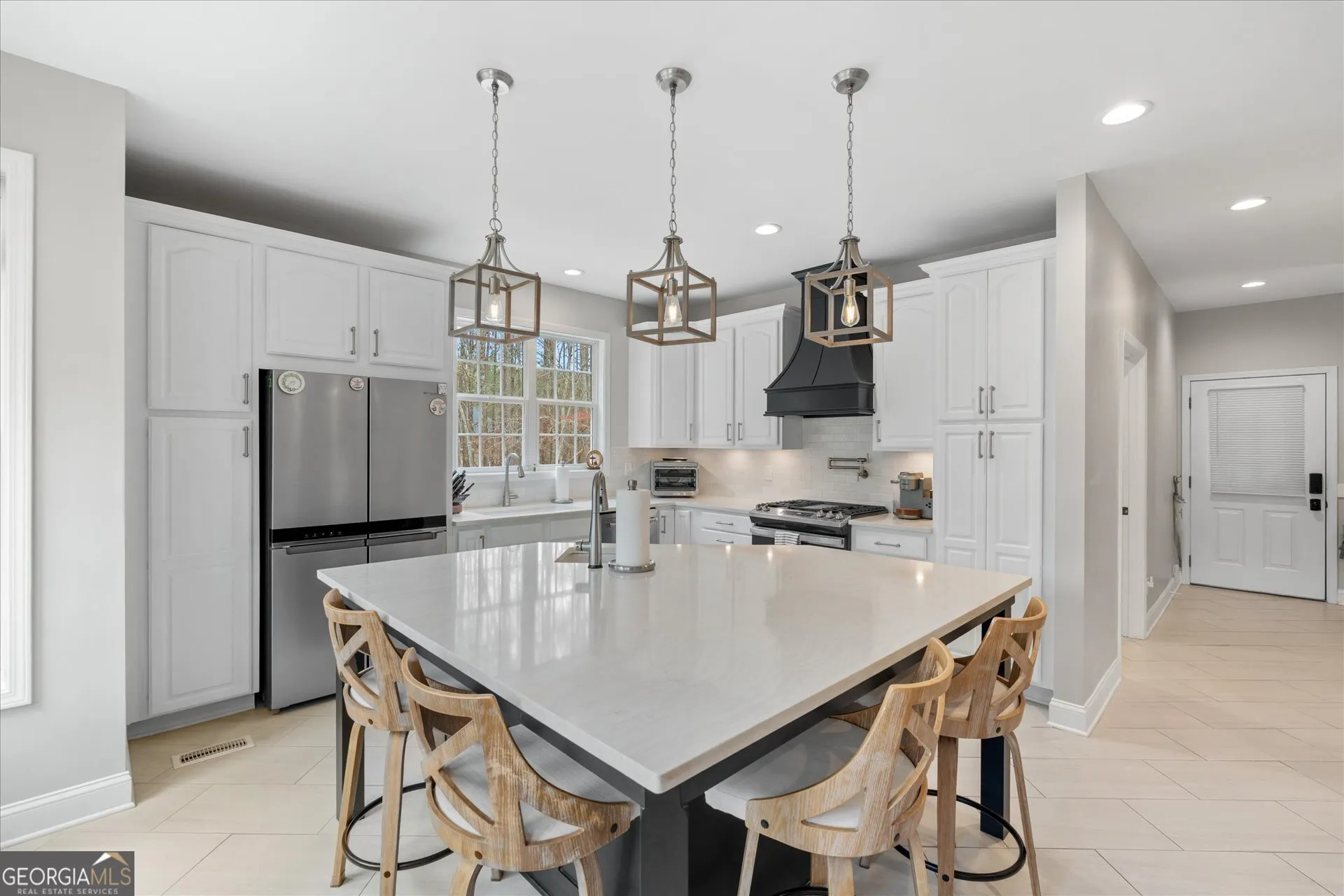101 Southbend Dr — photo 3 of 66