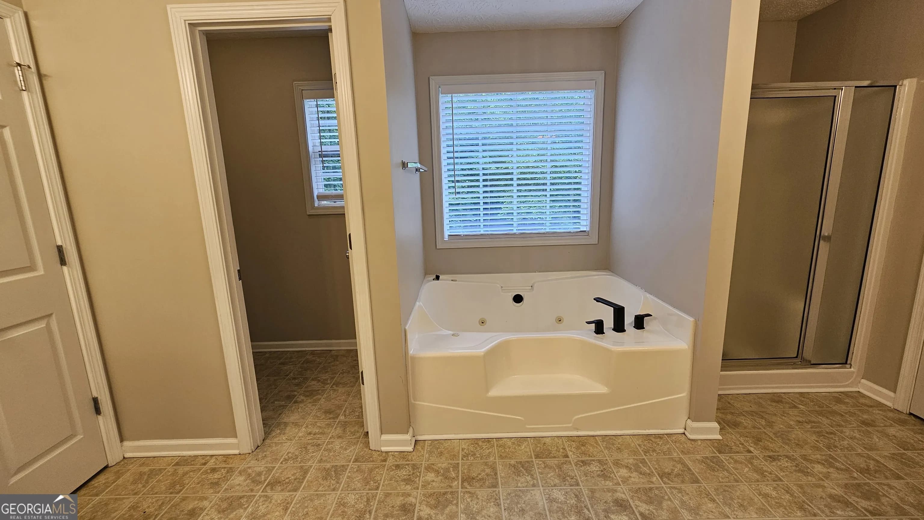 147 Oliver Dr — photo 21 of 54