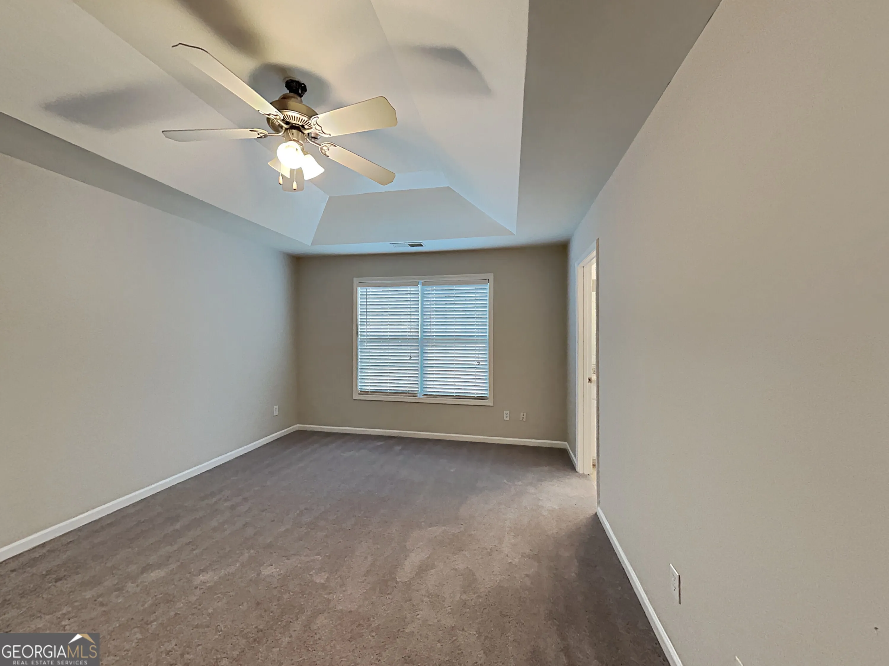 6018 Lancelot Ln — photo 11 of 23