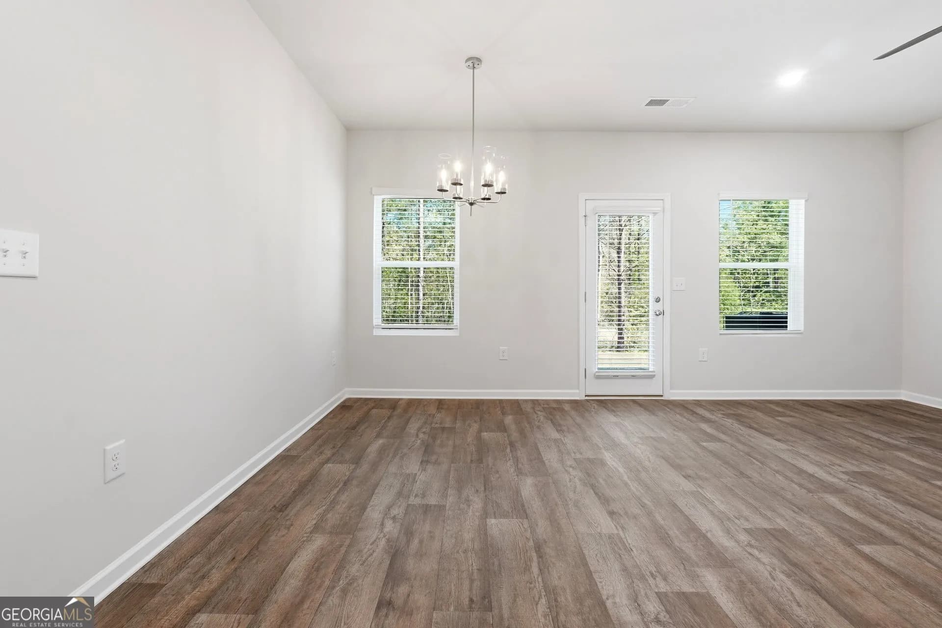 116 Meadowview Dr — photo 31 of 31