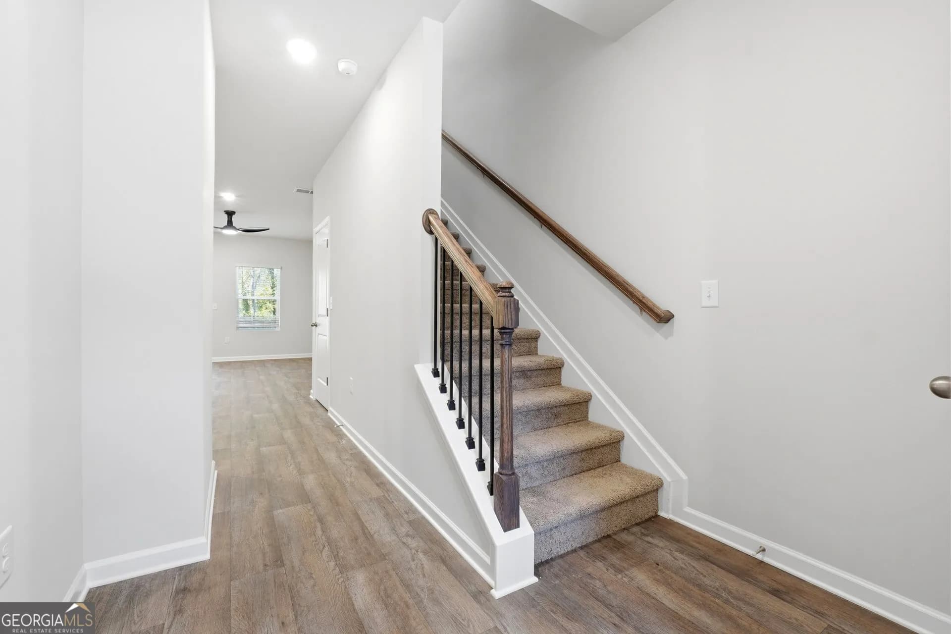 116 Meadowview Dr — photo 13 of 31