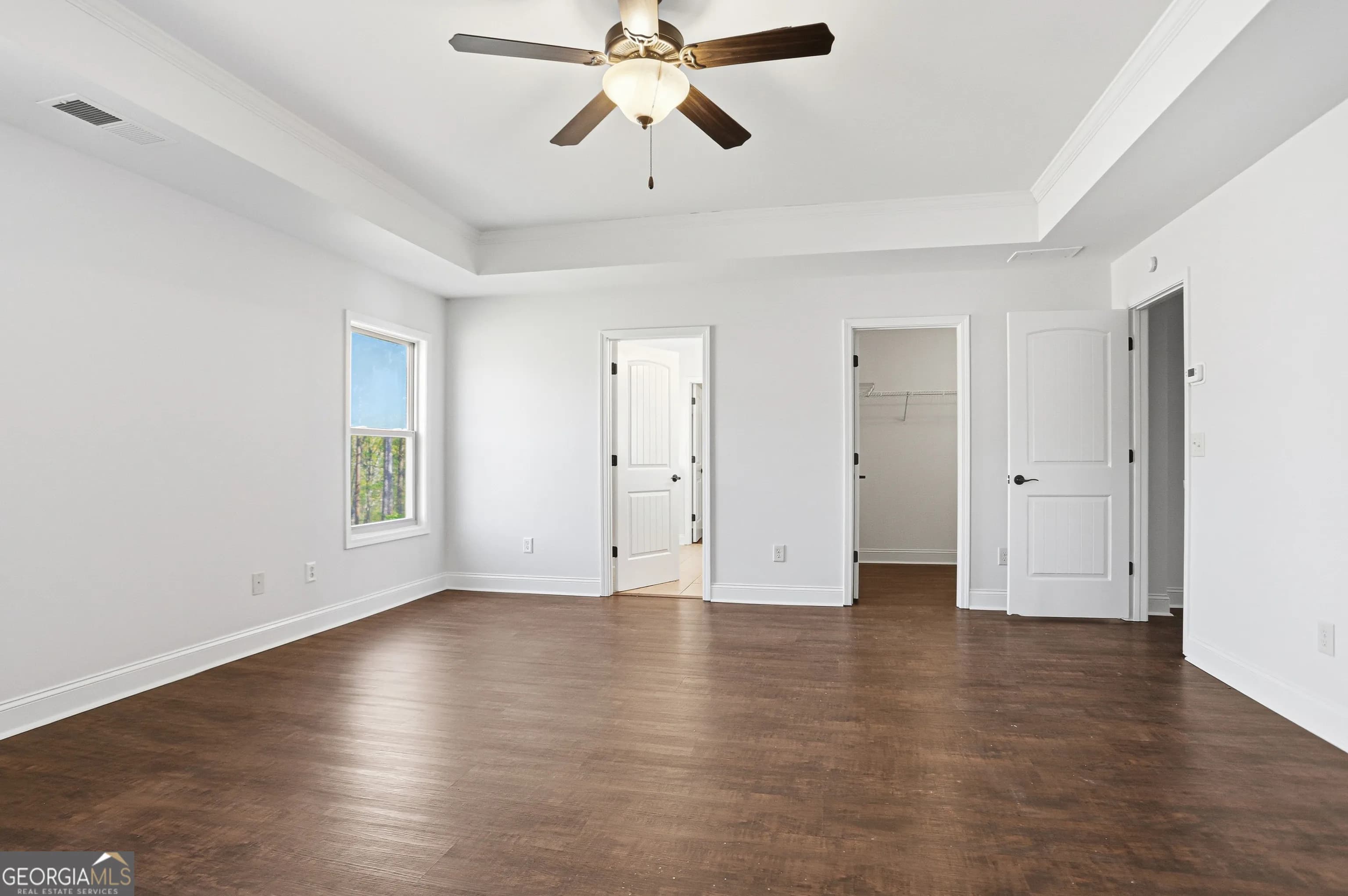296 Riverwalk Manor Dr — photo 5 of 19