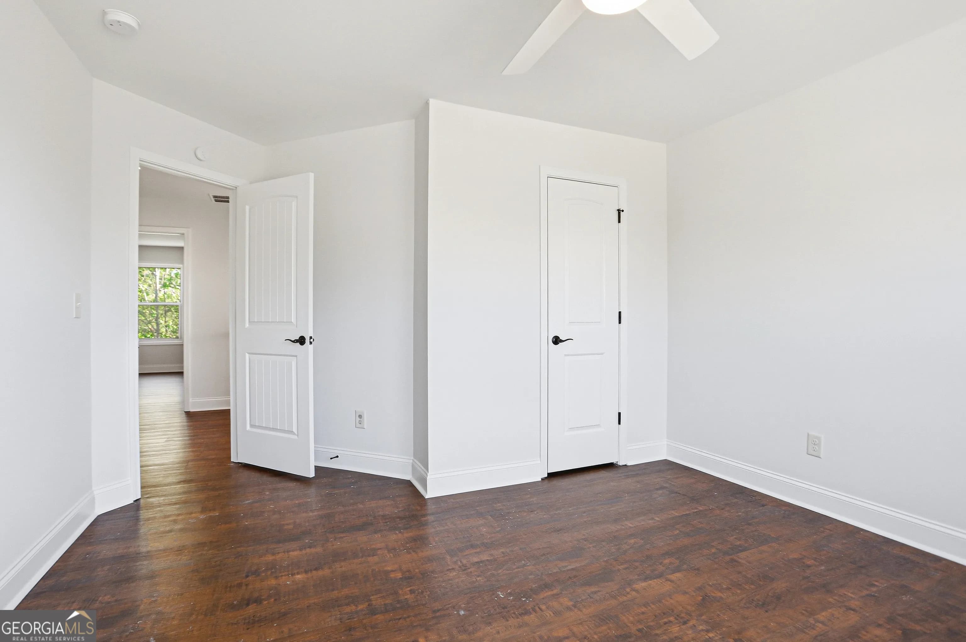 296 Riverwalk Manor Dr — photo 18 of 19