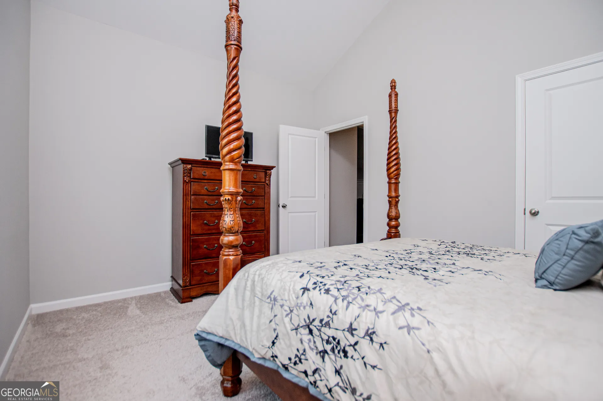 1146 Red Bud Cir — photo 42 of 73