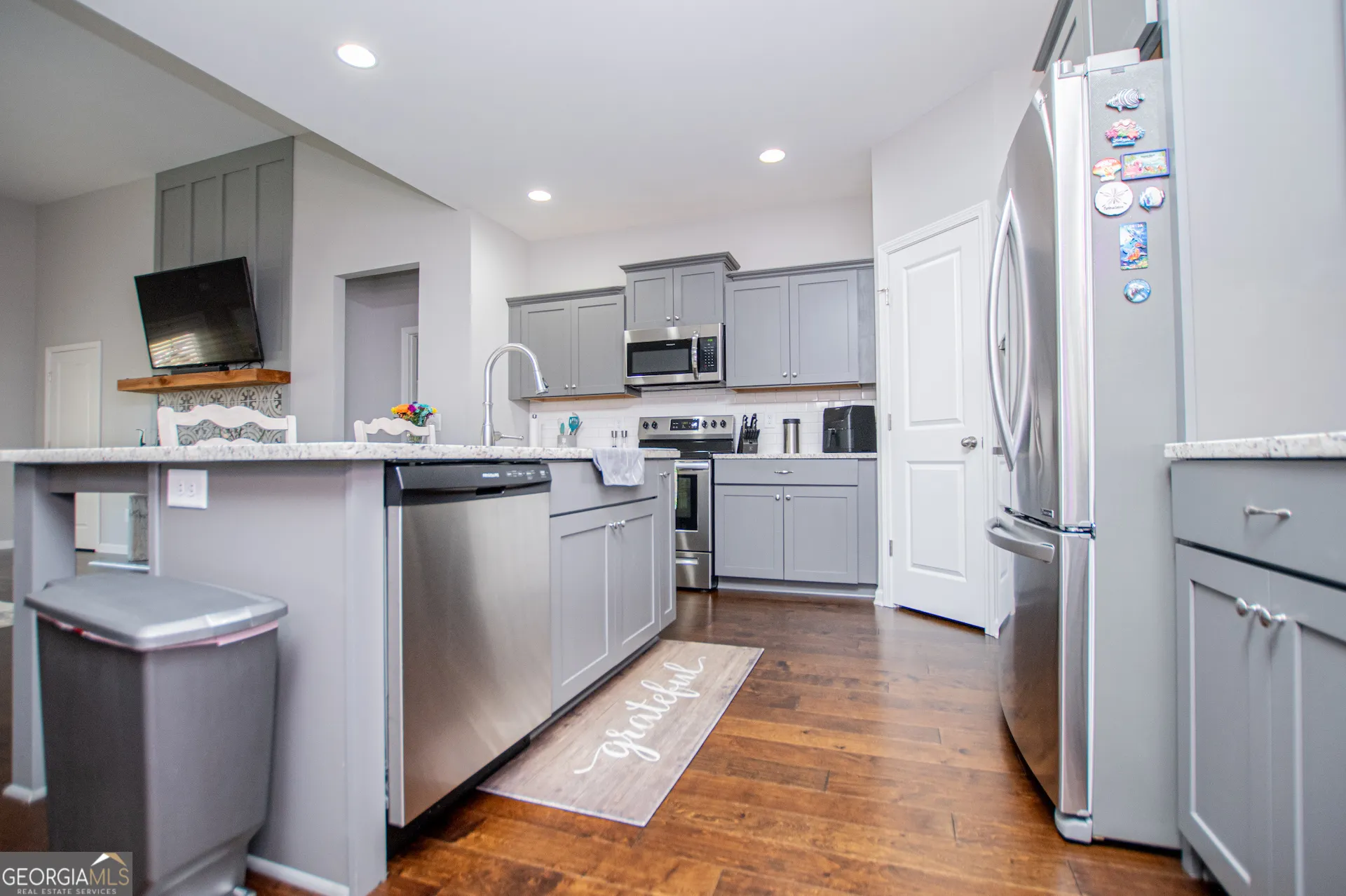 1146 Red Bud Cir — photo 15 of 73