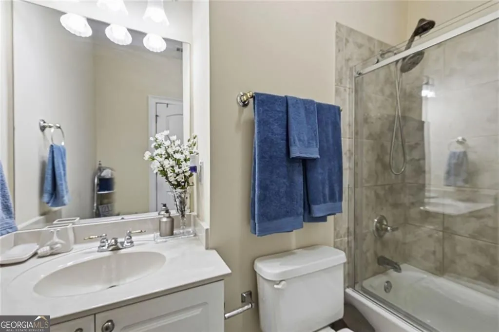 5662 Tuxedo Dr — photo 11 of 40