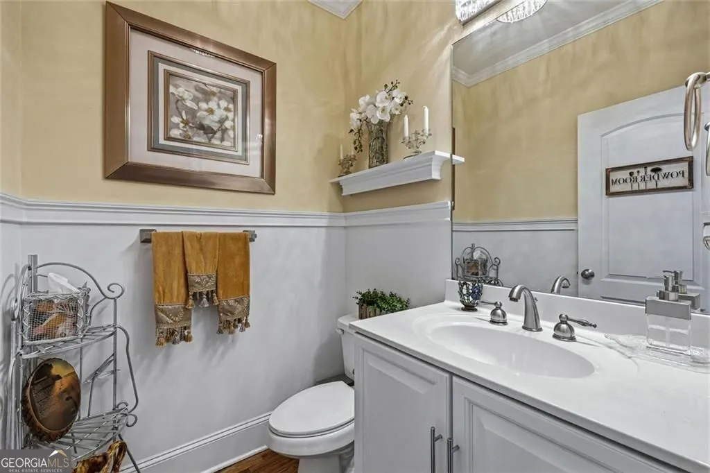 5662 Tuxedo Dr — photo 37 of 40