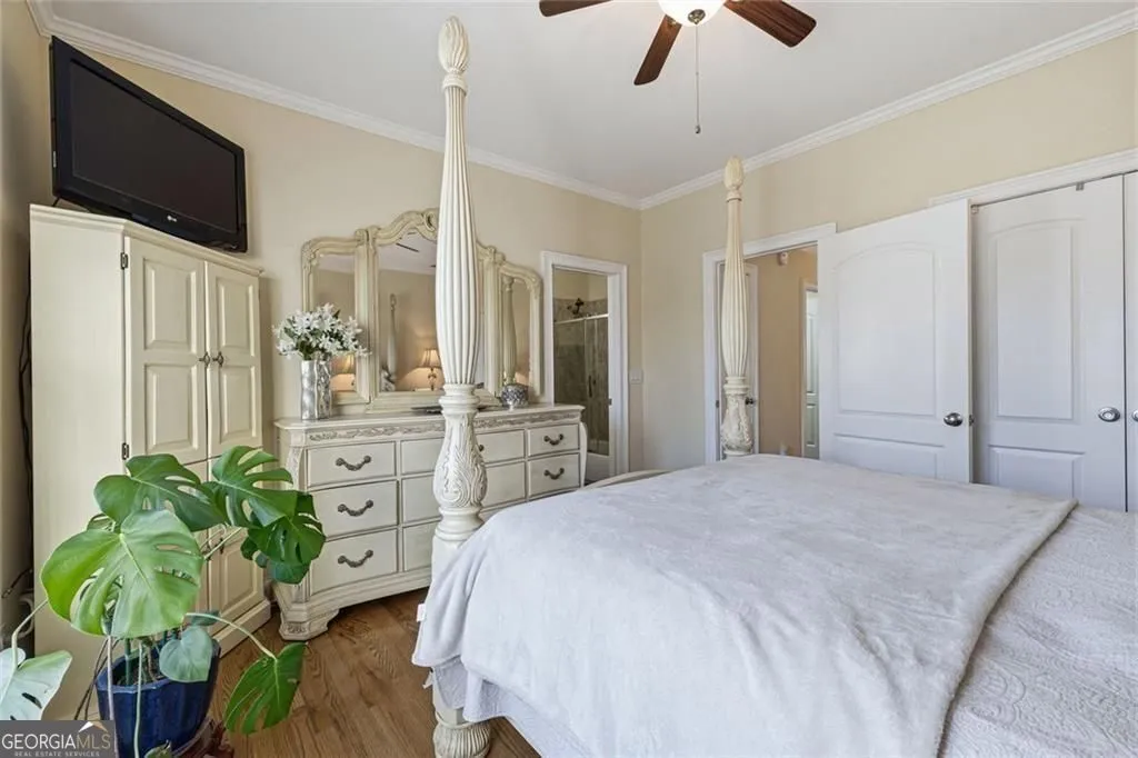 5662 Tuxedo Dr — photo 10 of 40