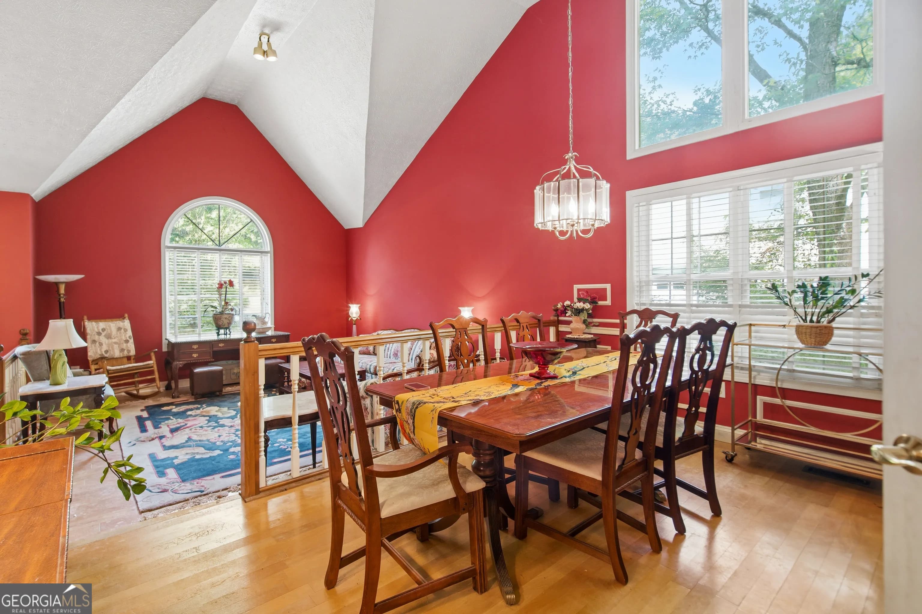 8605 Creekview Ct — photo 9 of 46