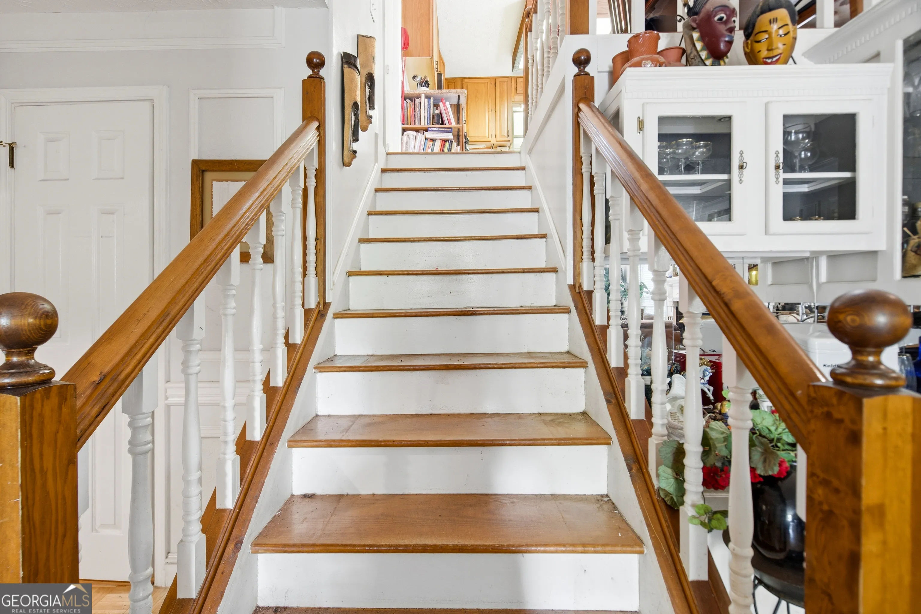 8605 Creekview Ct — photo 12 of 46