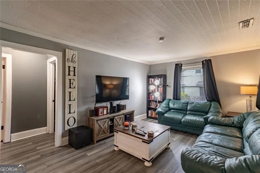 104 E Gordon St — photo 25 of 28