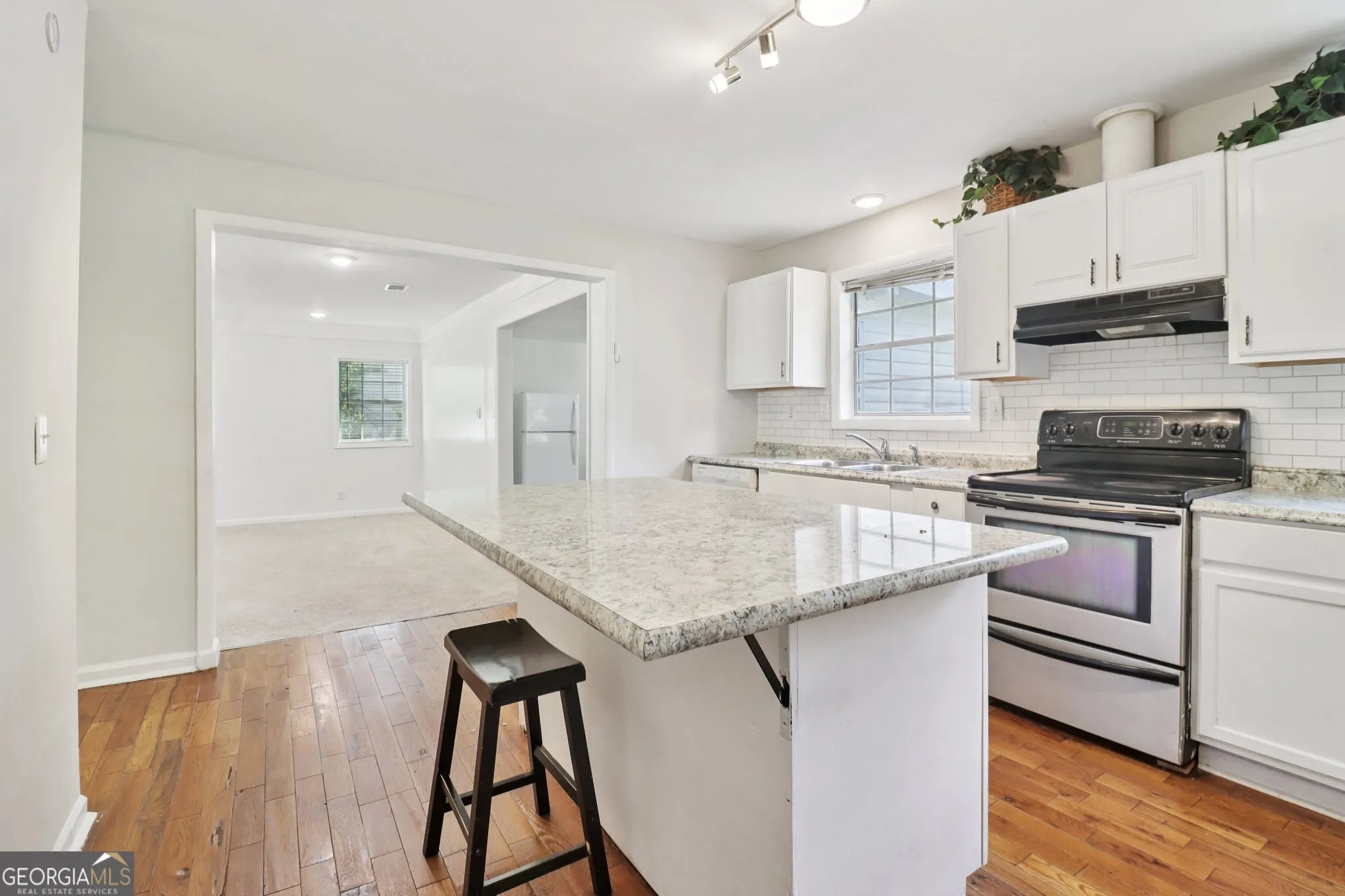 2344 Chestnut Log Pl — photo 17 of 57