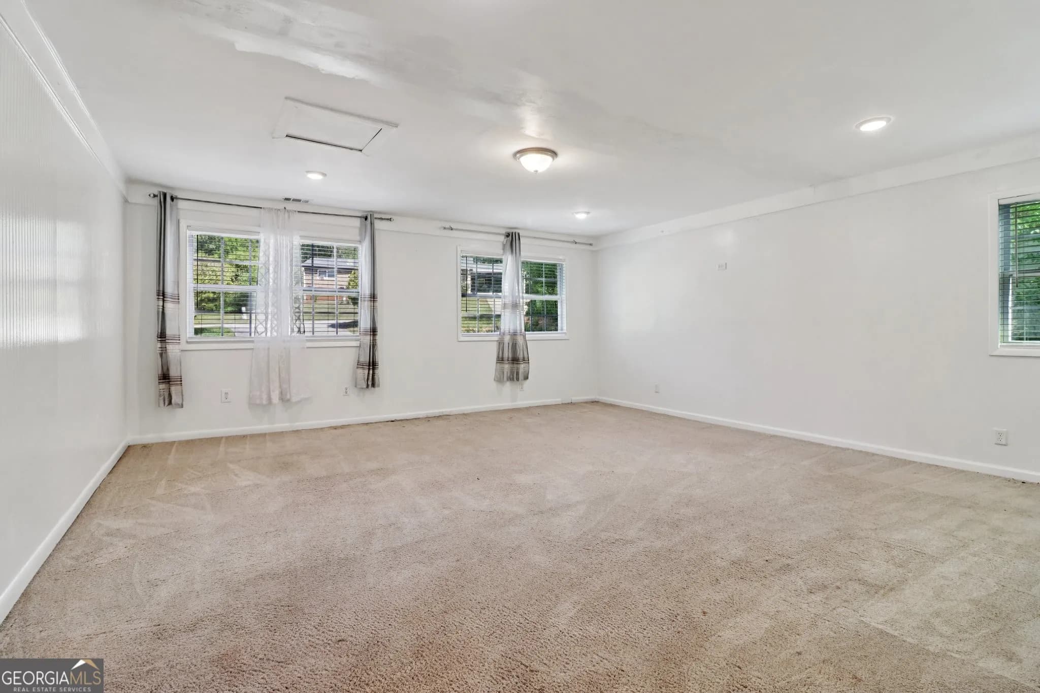 2344 Chestnut Log Pl — photo 12 of 57