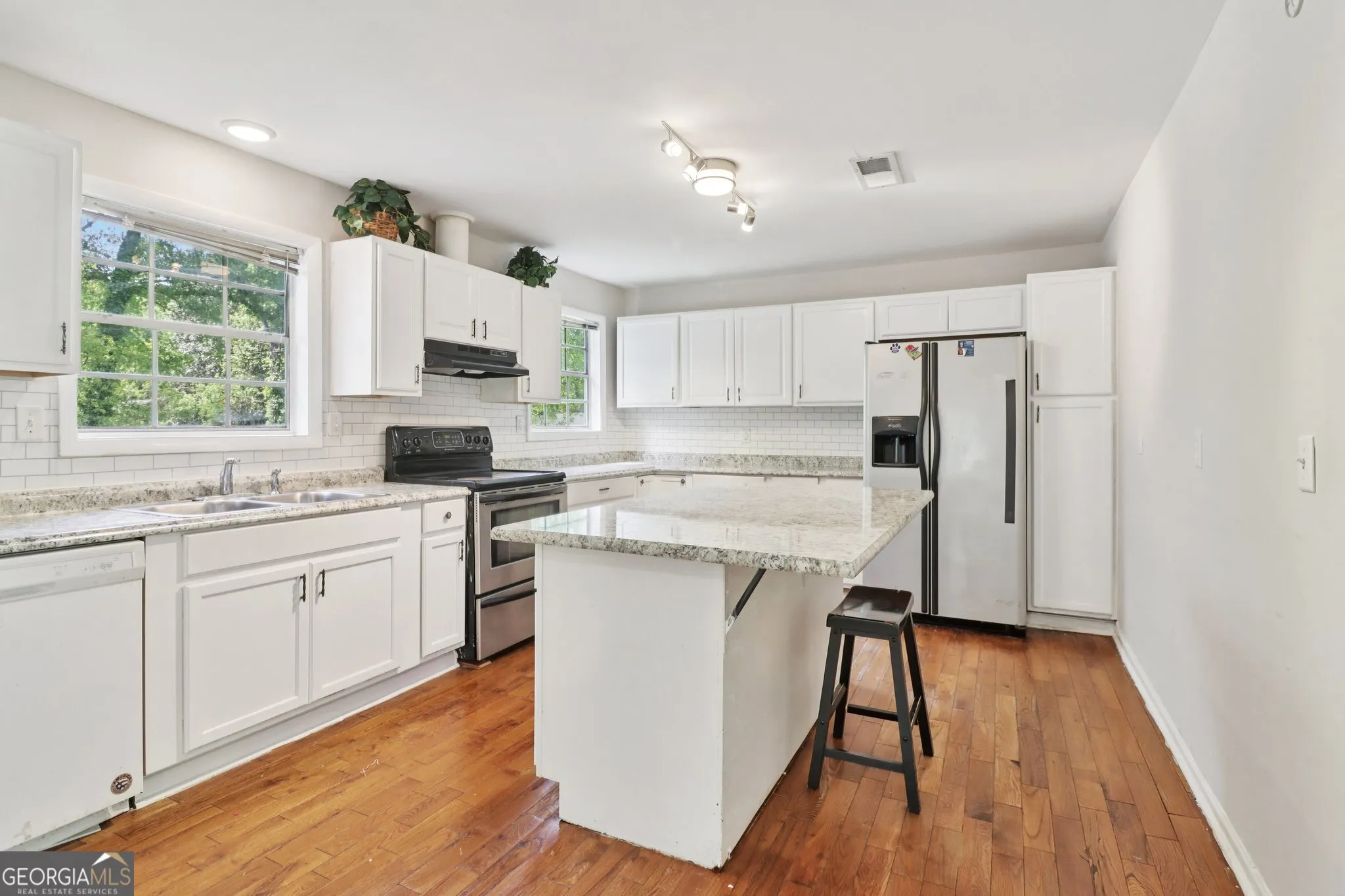 2344 Chestnut Log Pl — photo 16 of 57