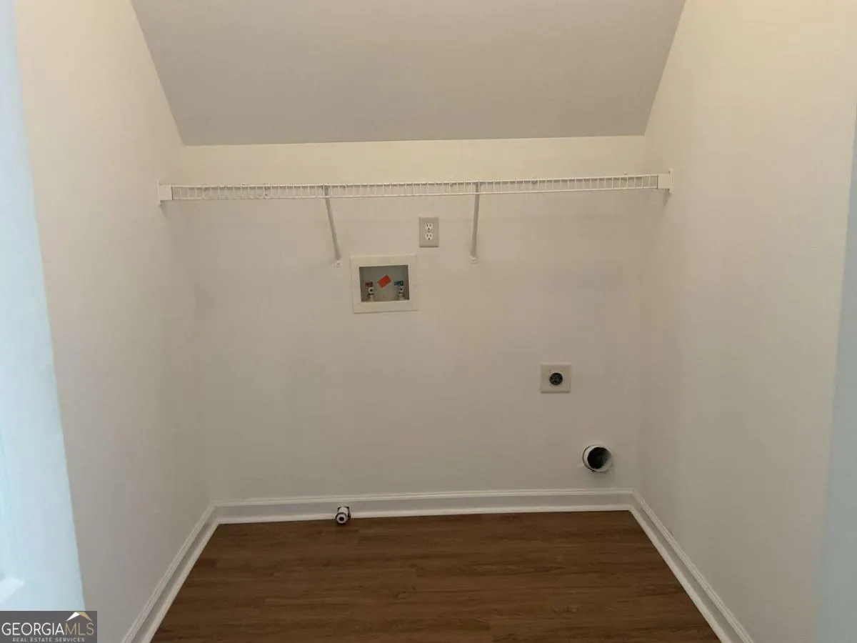 592 Kyles Cir — photo 15 of 25