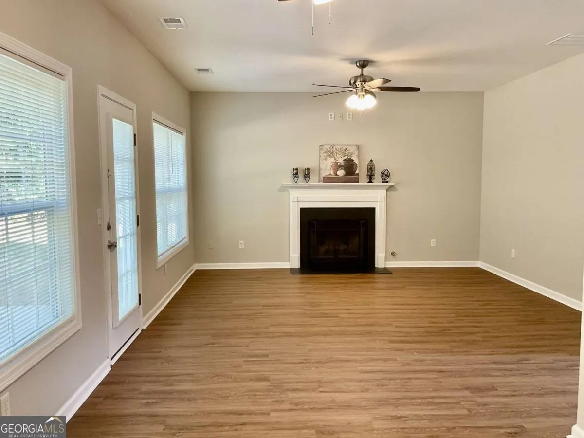 592 Kyles Cir — photo 21 of 25