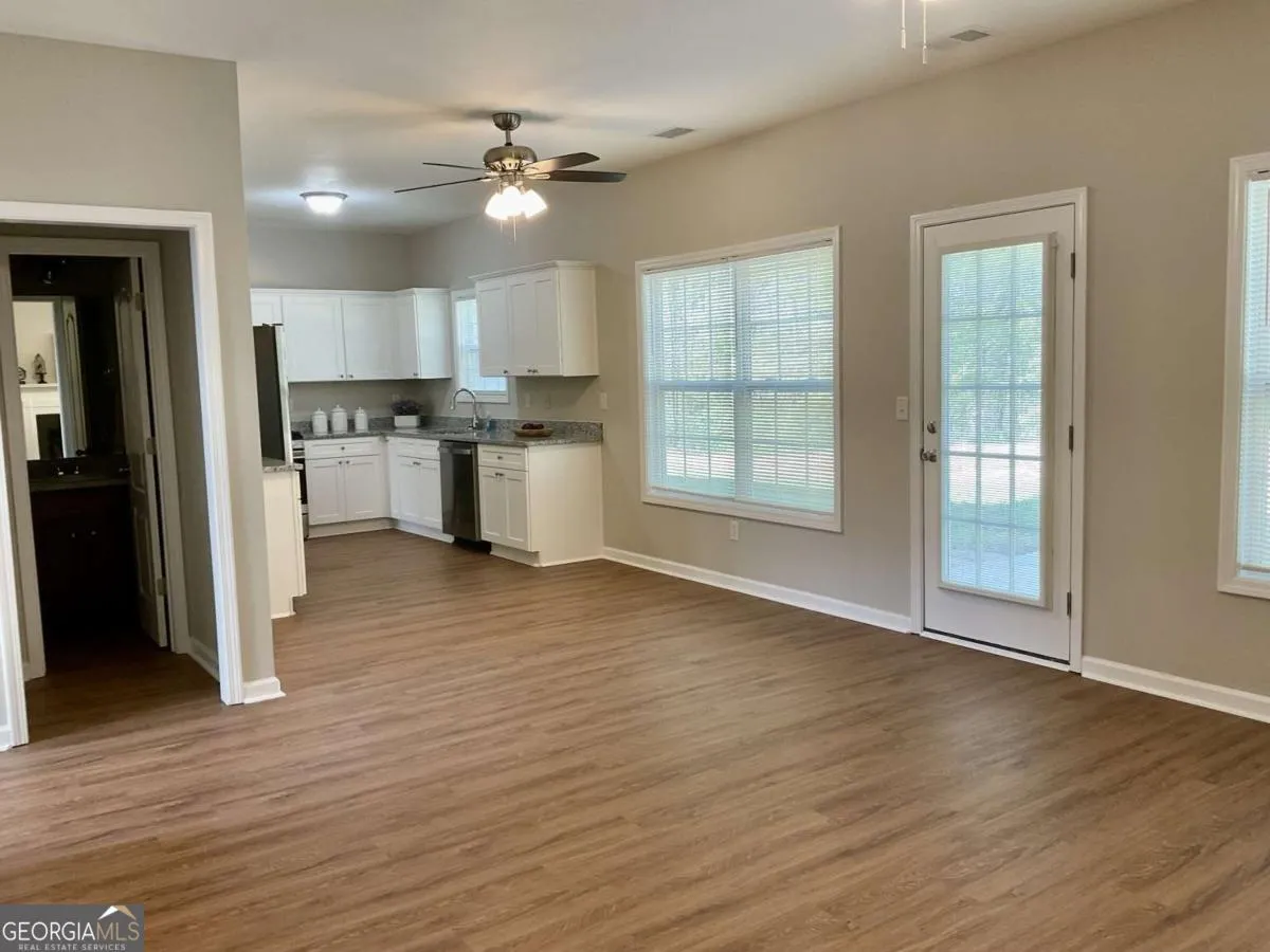 592 Kyles Cir — photo 22 of 25