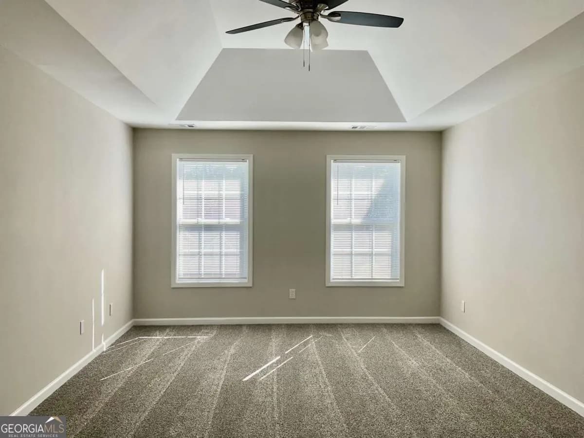 592 Kyles Cir — photo 5 of 25