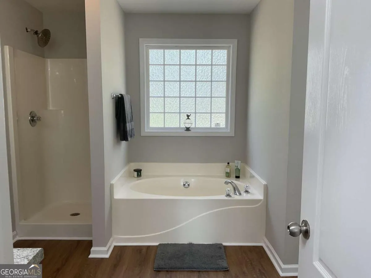 592 Kyles Cir — photo 7 of 25
