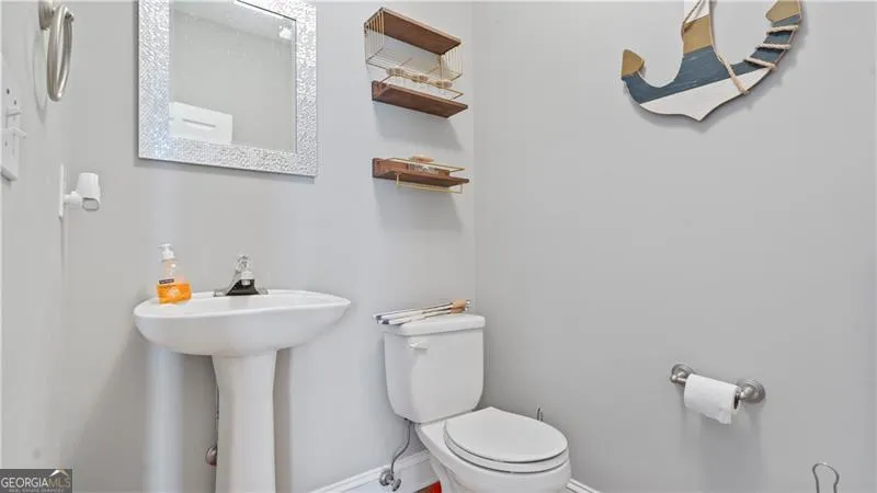 405 Creek View Ct — photo 11 of 41
