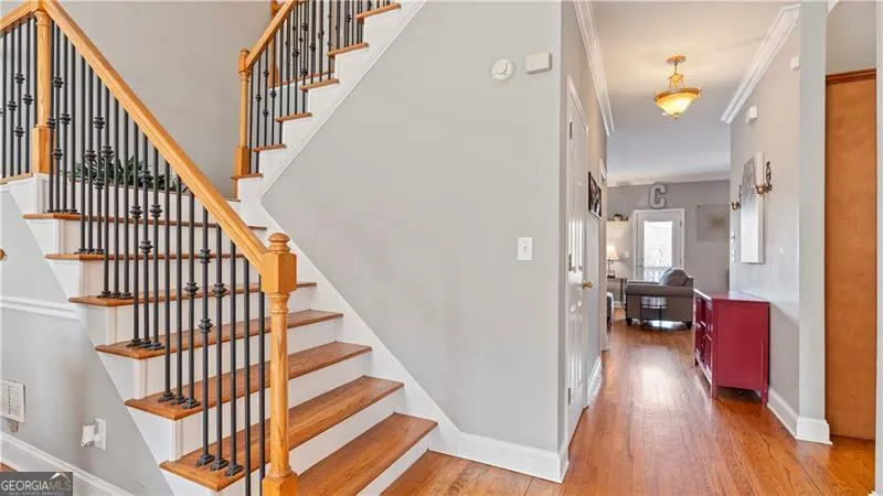 405 Creek View Ct — photo 4 of 41