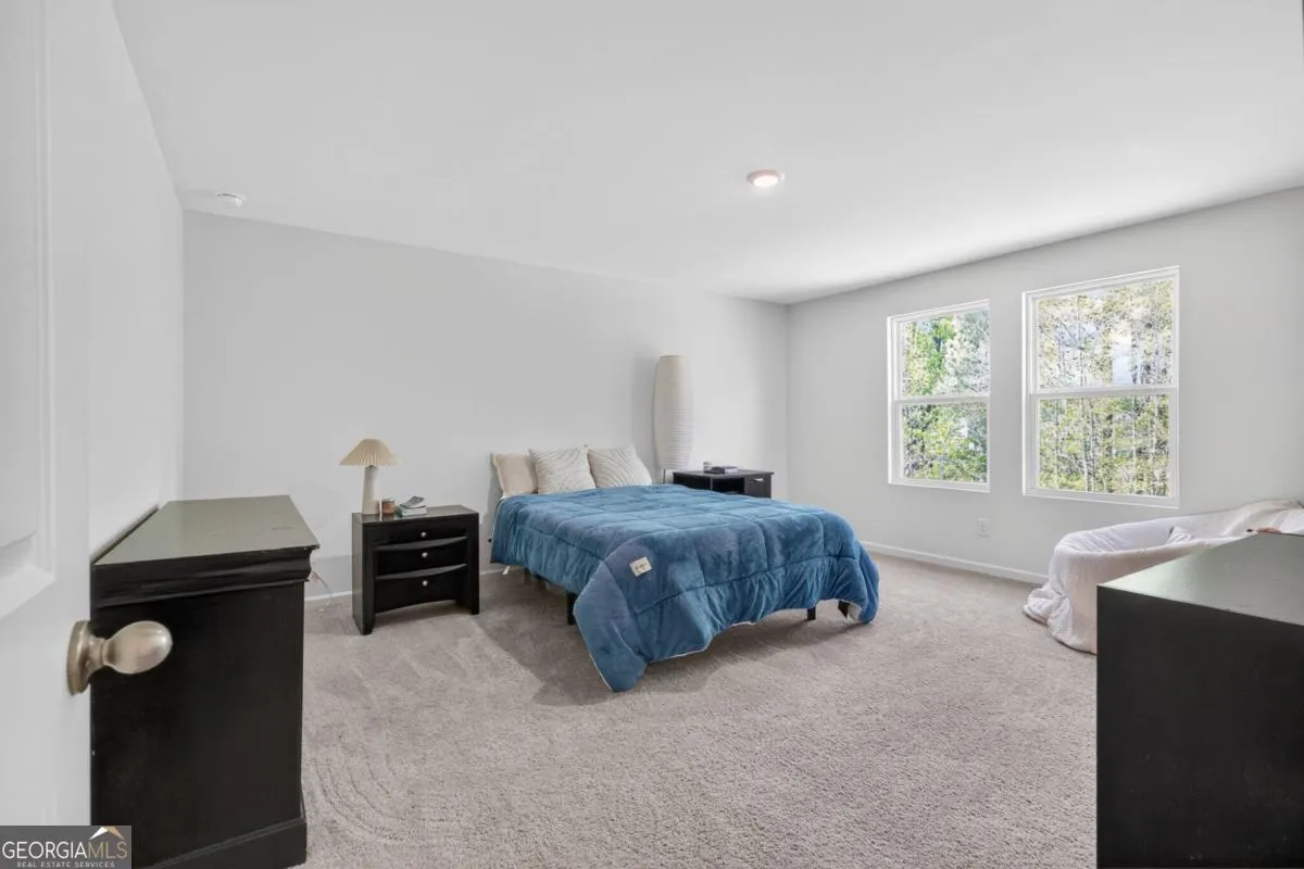 250 Colbury St — photo 13 of 15