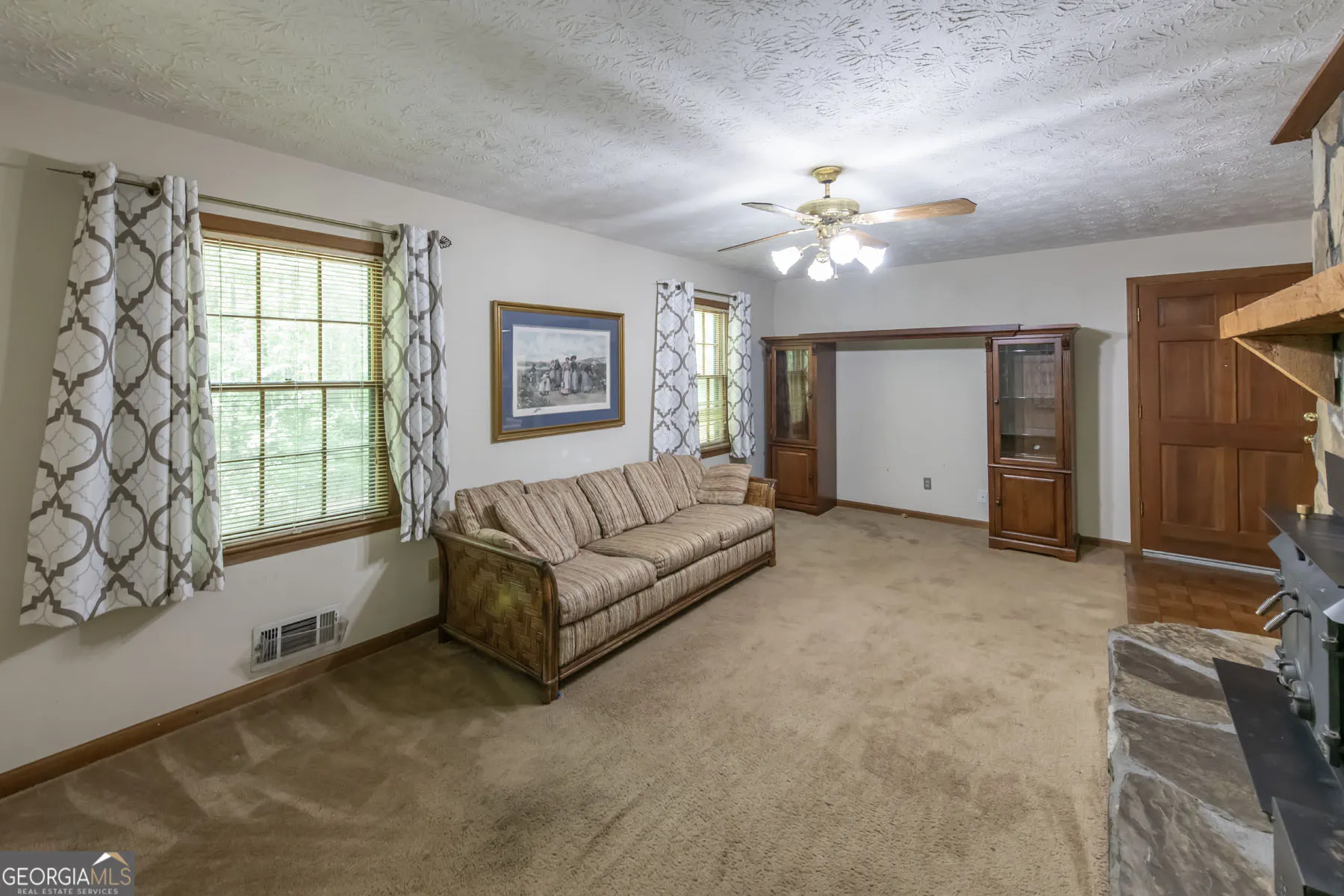 1301 Bob Hunton Rd — photo 12 of 59