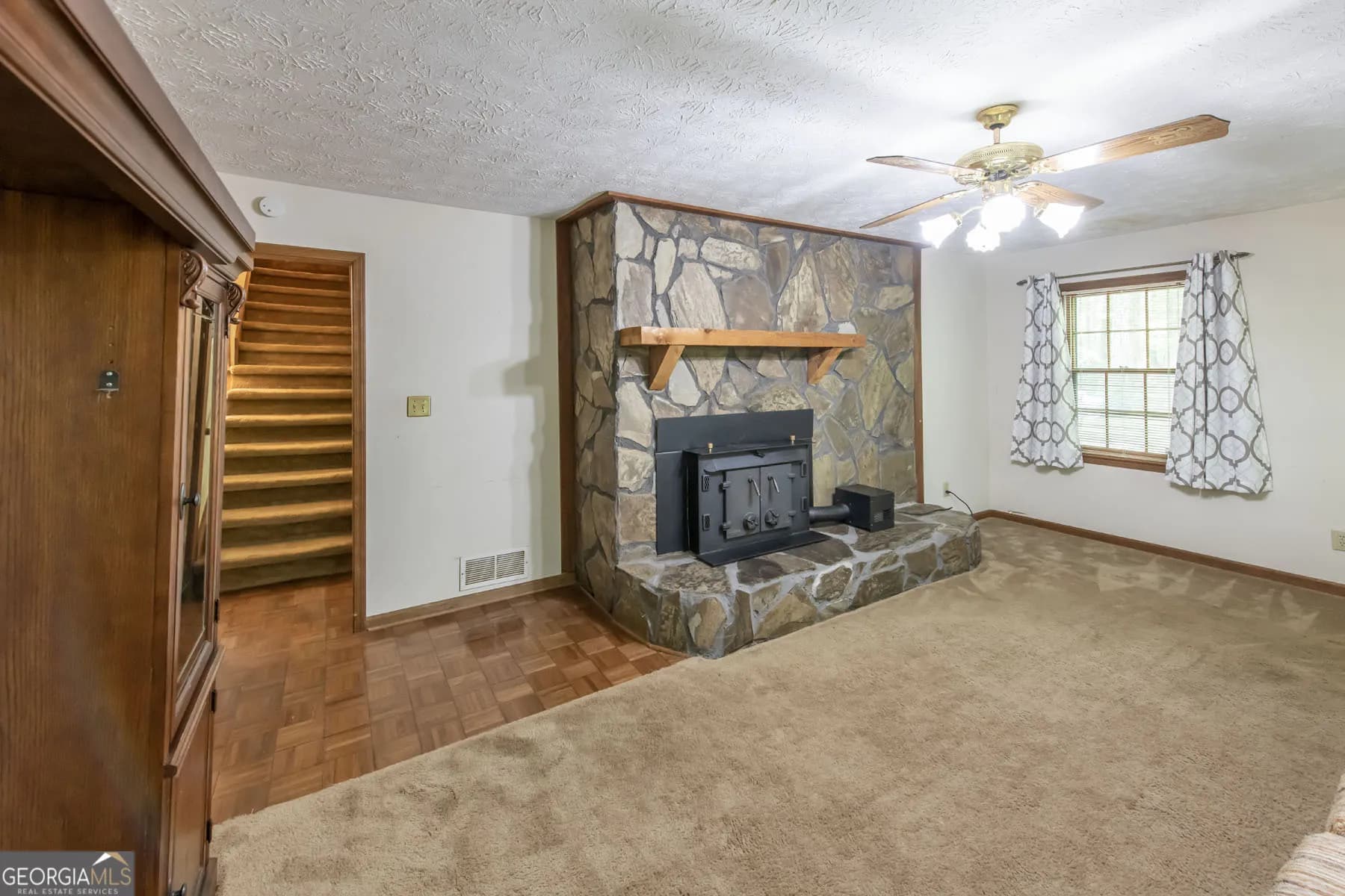 1301 Bob Hunton Rd — photo 15 of 59